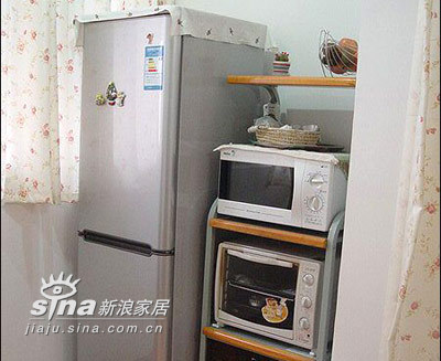 这边是冰箱,微波炉,烤箱等等图片