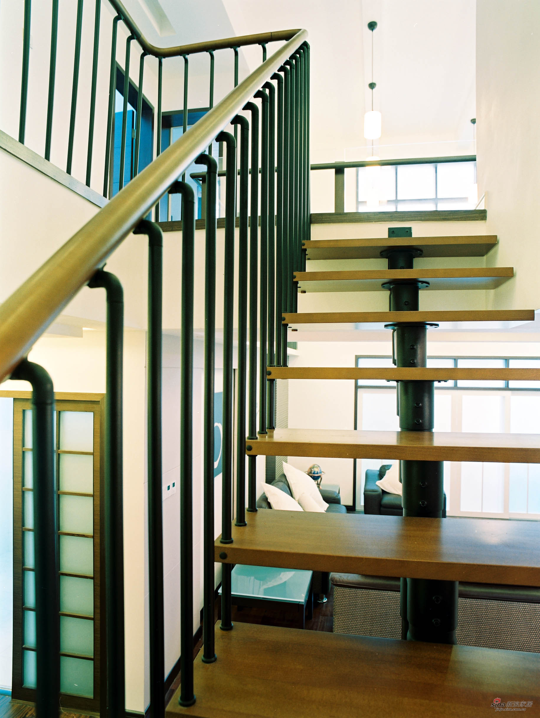 loft风格楼梯装修效果图 – 设计本装修效果图