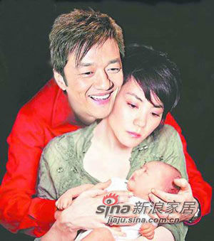 王菲,中国著名女歌手、影视演员,其演唱的《红
