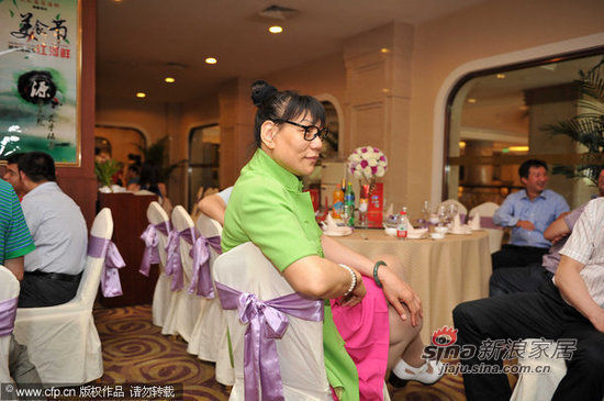 中国女篮中锋陈楠的婚礼,绝对称得上高朋满座