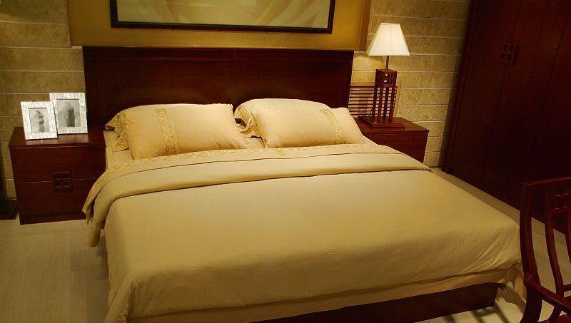 华日卧室家具-格林尼治系列小窗岁月-卧室床D